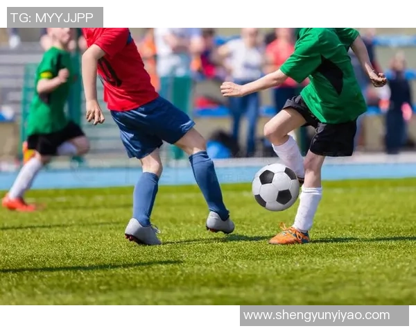 清莱联与狮子港的激烈对决展现泰国足球的魅力与竞争力