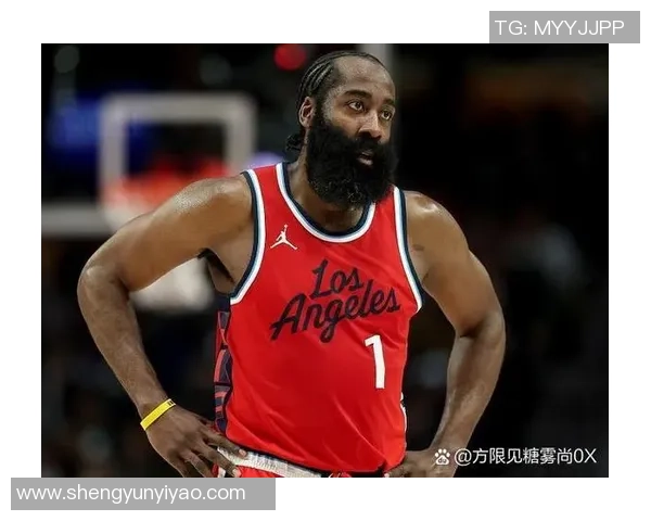 马刺与猛龙常规赛精彩对决回顾及赛季表现分析