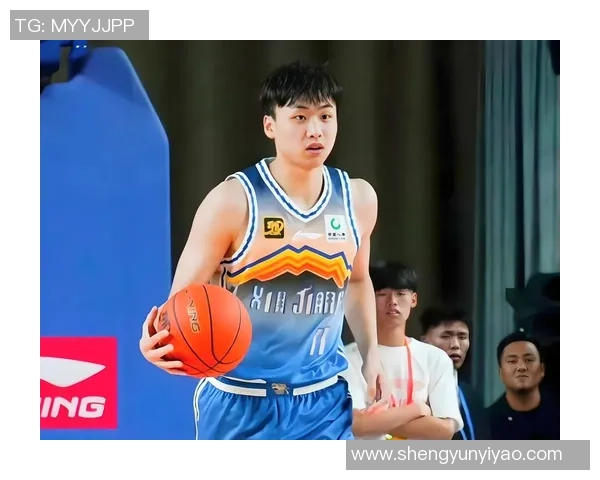 齐麟：从篮球新星到职业生涯的辉煌之路，探索他的成长与挑战